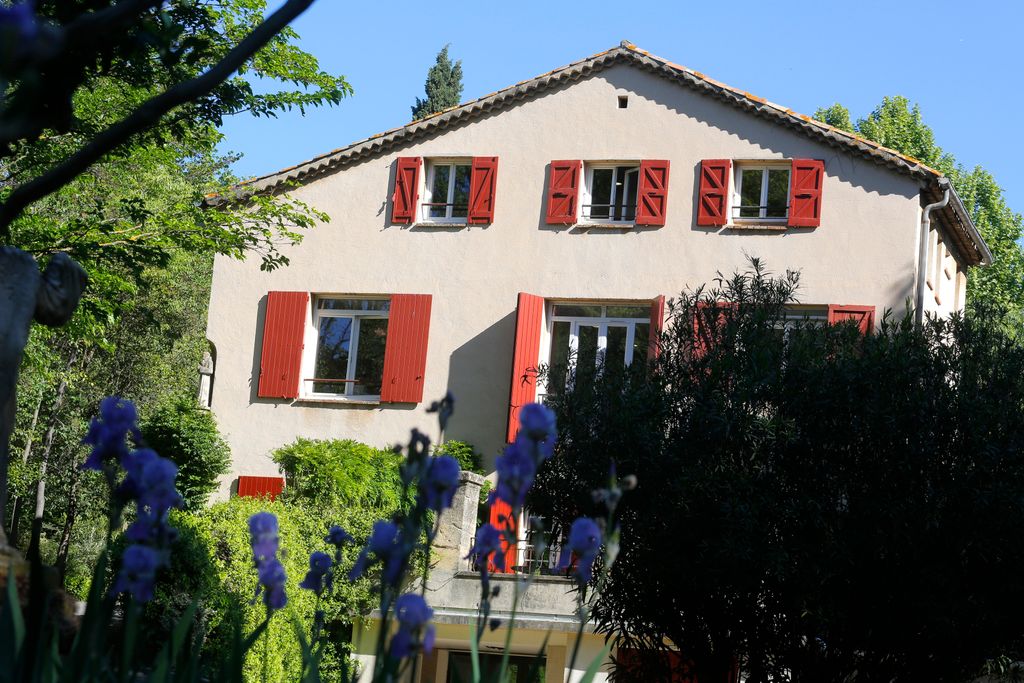 IS Aix-en-Provence